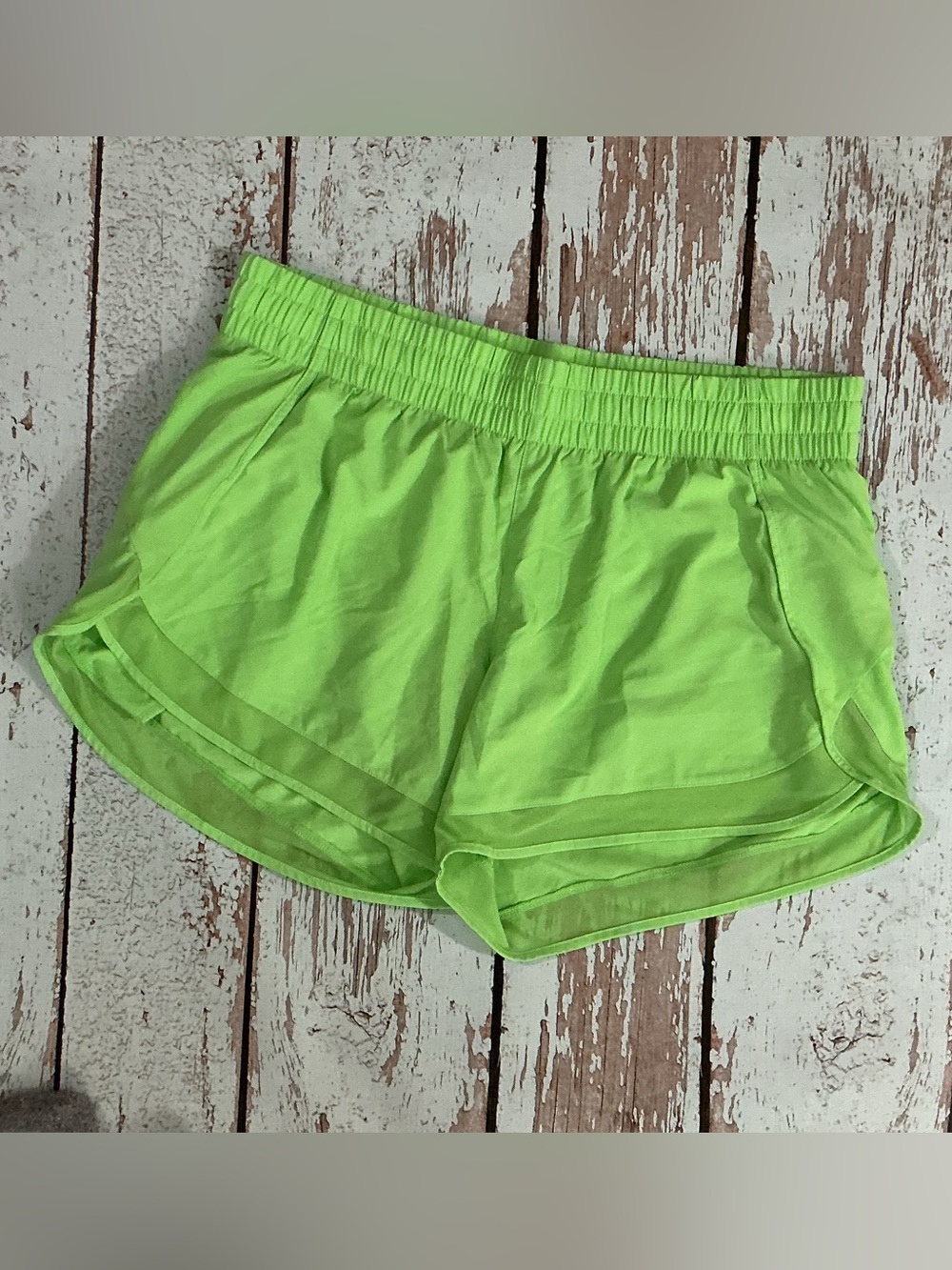 Athleta Mesh Racer Run Short 4”